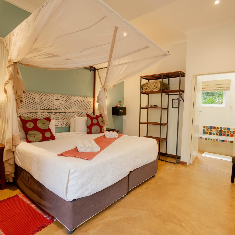 Phezulu Guest Lodge